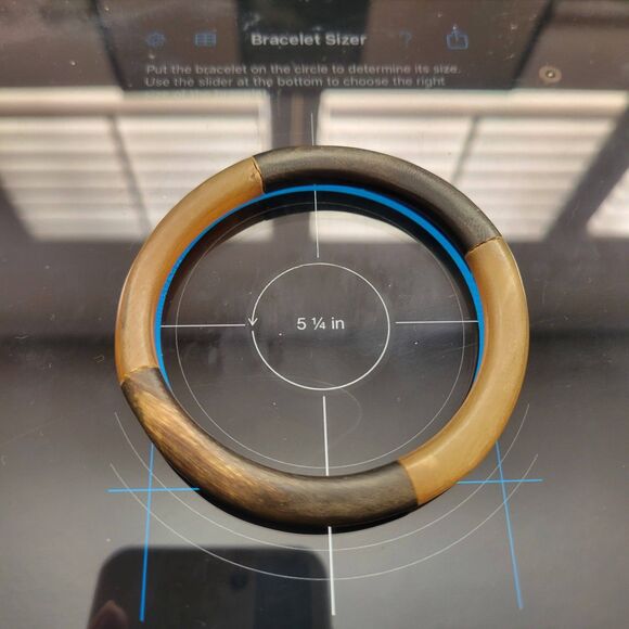 Vintage 2 Tone Watusi Horn Bangle - Picture 3 of 3